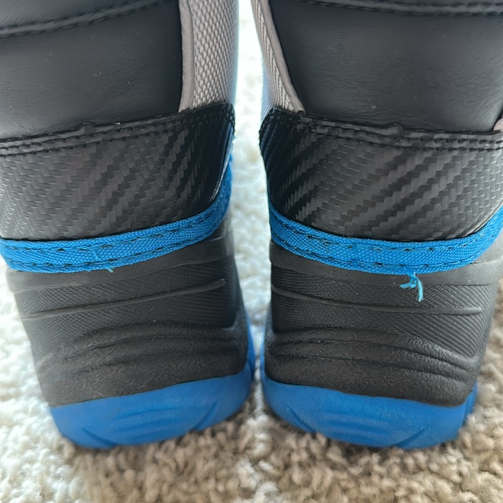 Kamik Boys Snow Boots - Size 5 - Picture 6 of 6